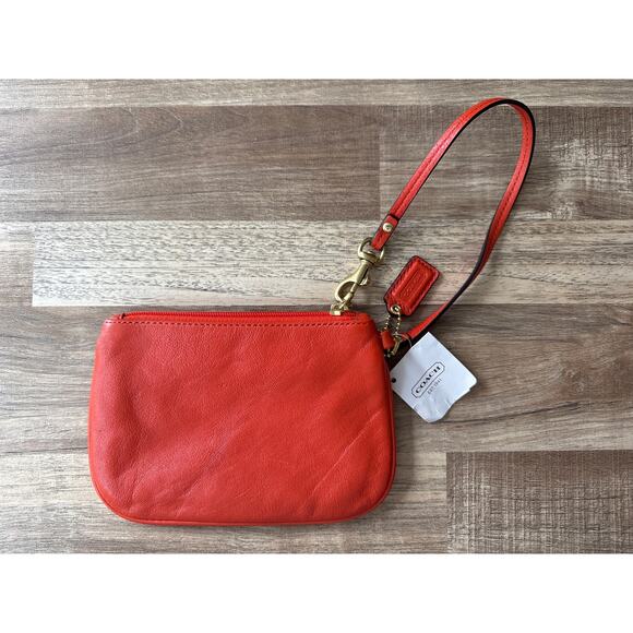 NWT Designer Coach F45651 Small Smooth Orange Leather Wristlet Boho Retro 70s - Picture 2 of 3